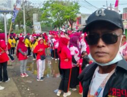 Hj. Dedeh dari Partai Demokrat Kabupaten Lebak Meriahkan PHBN ke-80 di Kampung Duraen
