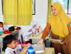 Program Makan Bergizi Gratis Hadir di SDN Cimone 3, Dorong Pola Hidup Sehat Sejak Usia Dini.